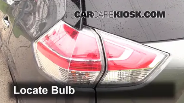 2014 Nissan Rogue SL 2.5L 4 Cyl. Éclairage Feux de position arrière (remplacer ampoule)